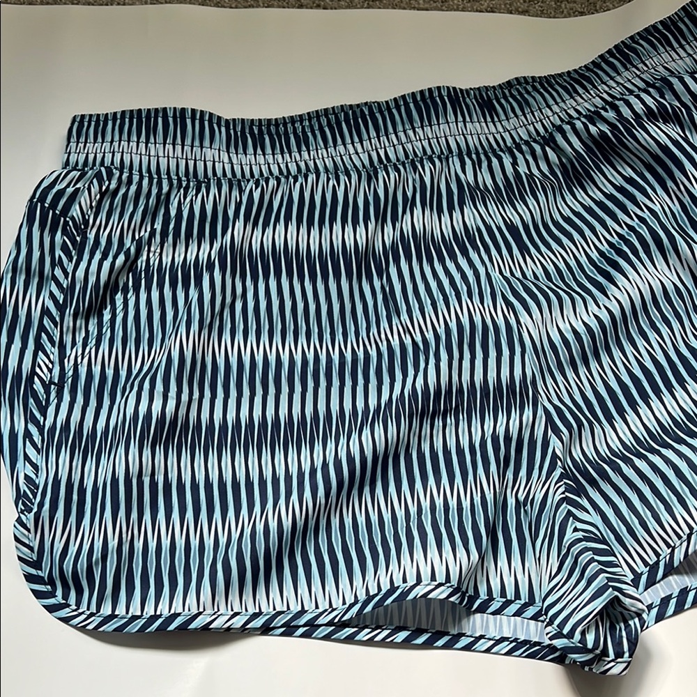NEW Athletic Works Navy and White Patterned Shorts NEW XXL